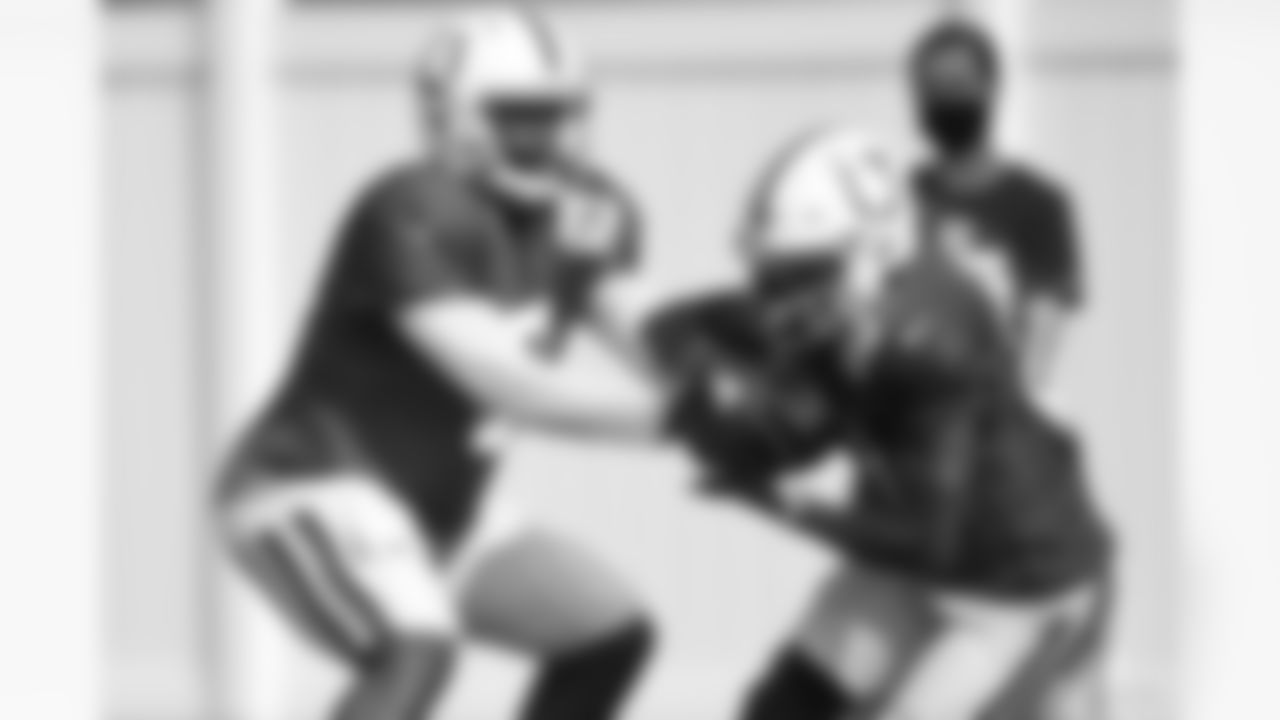 Jacoby Brissett #7 QB 6-4 238lbs 27yrs Exp 5 North Carolina State