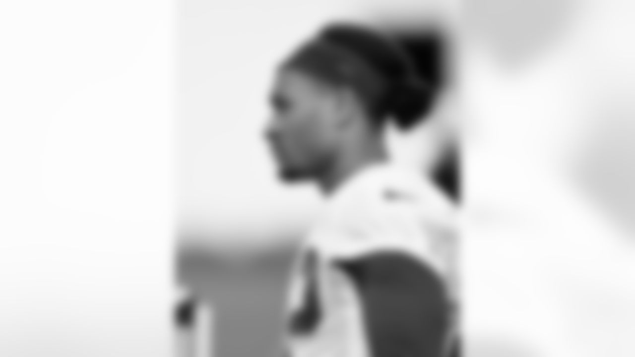 32 S Julian Blackmon