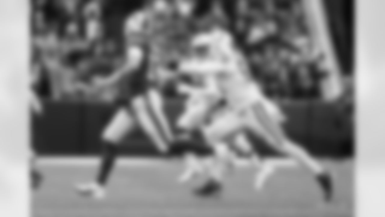91 DE Isaac Rochell