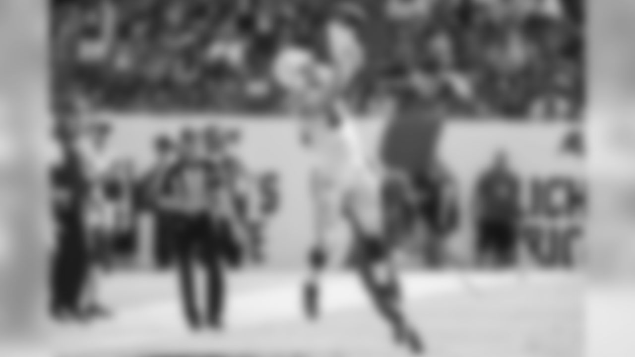 84 tight end Jack Doyle