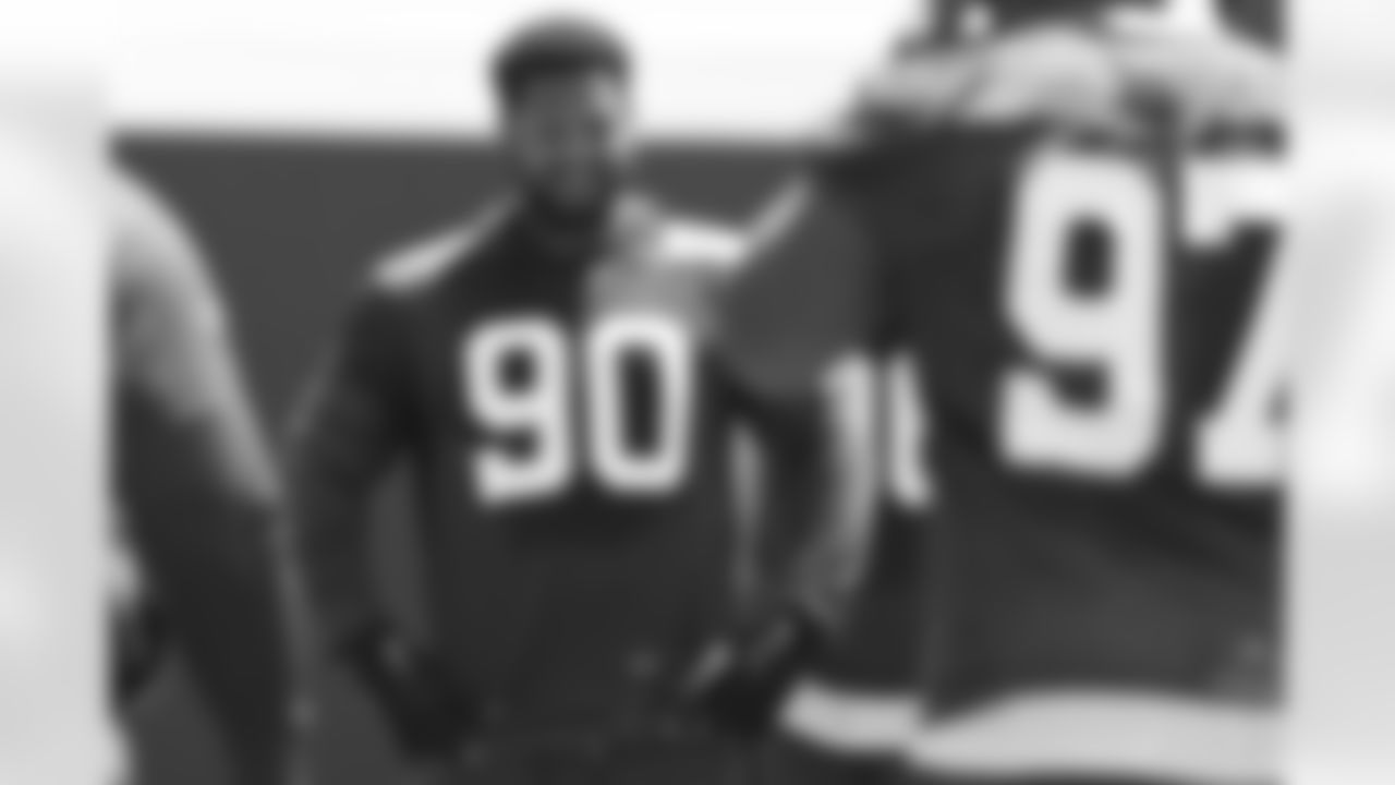 90 DT Grover Stewart