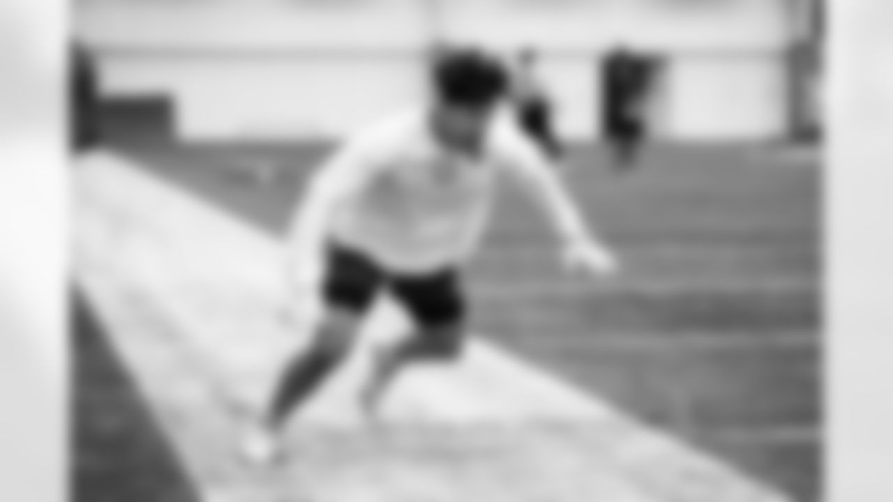 48 TE Nikola Kalinic,
Players train during Phase II of offseason workouts.