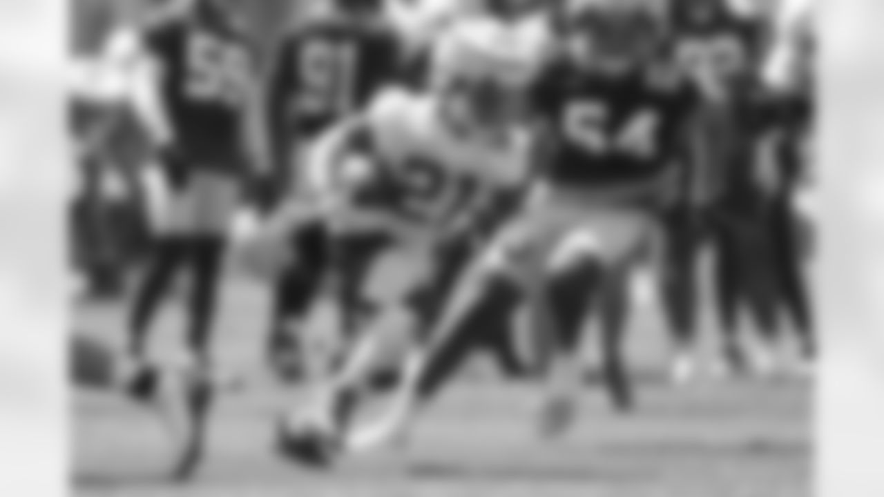 21 RB Nyheim Hines