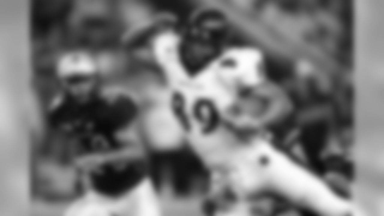 60
Louis, Lance
G
6-3
323
30
6
San Diego State