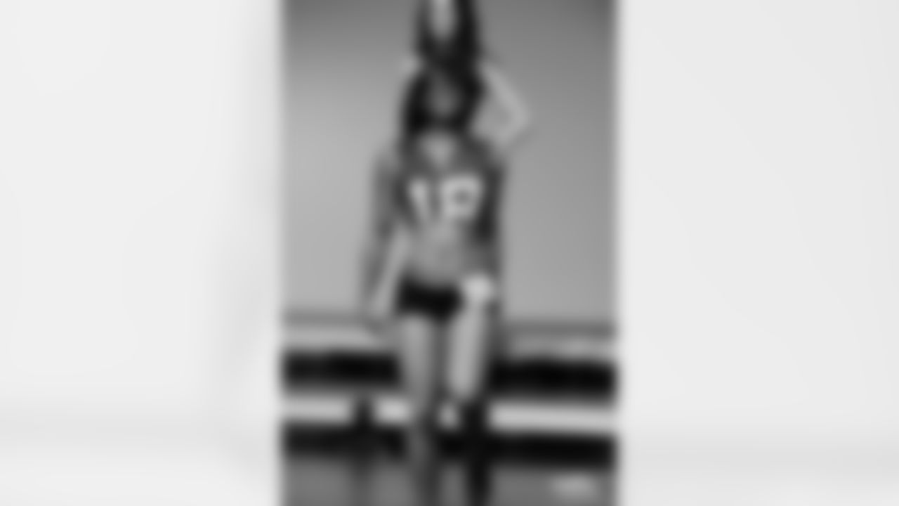 LeAndra B.