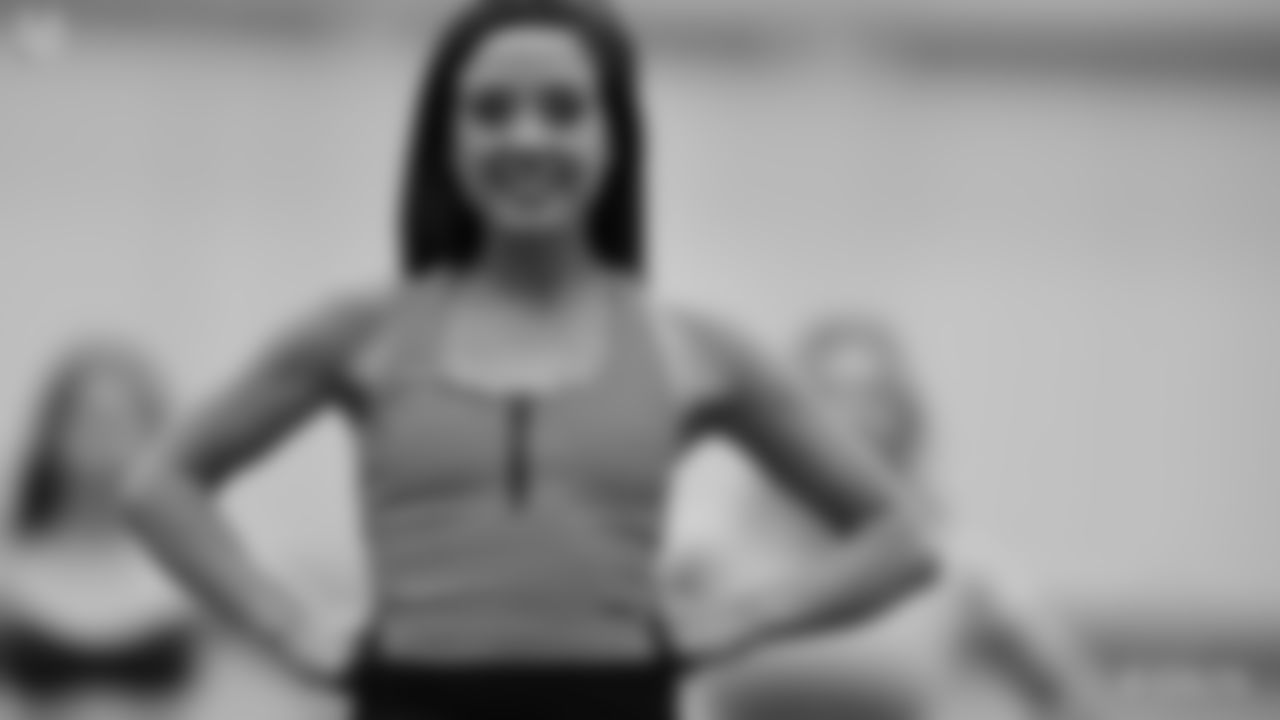 A behind the scenes look at the Colts Cheerleaders prep class on 3/12.