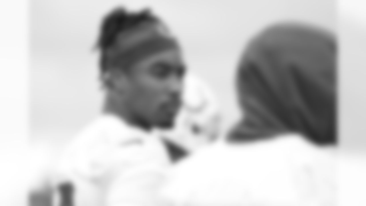 17 WR Mike Strachan
2023 Colts Training Camp - Grand Park