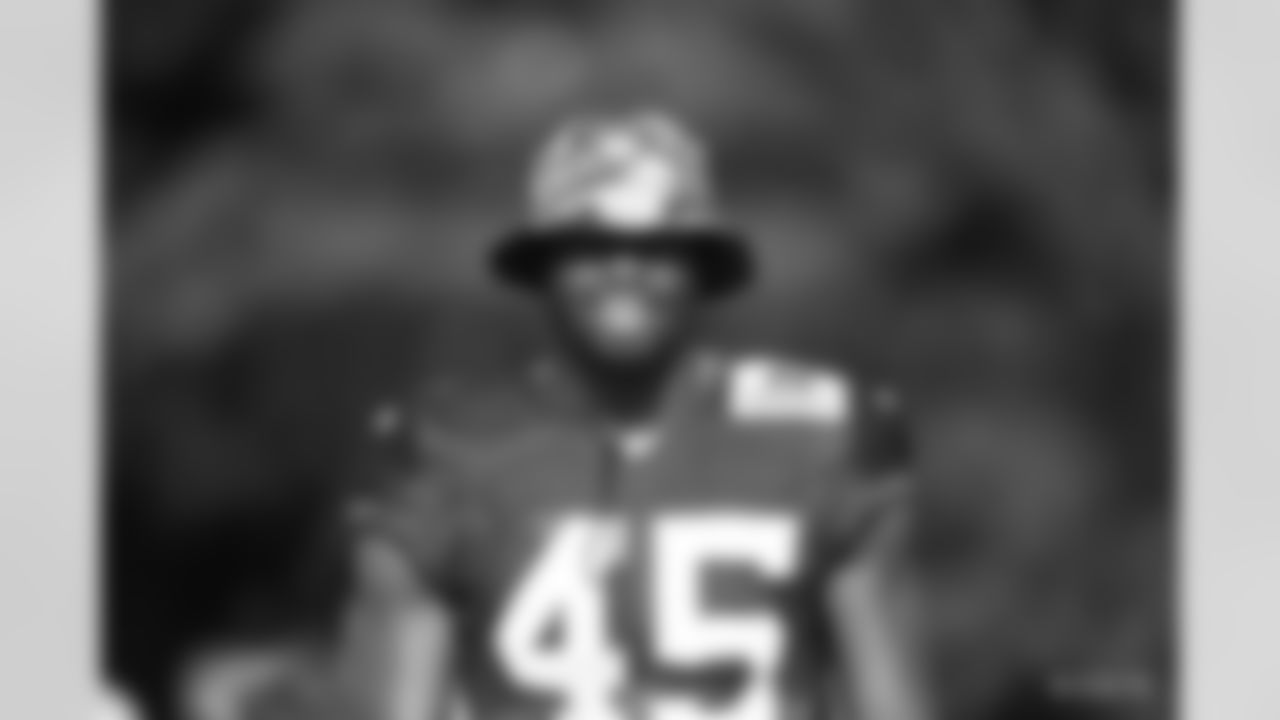 45 LB E.J. Speed