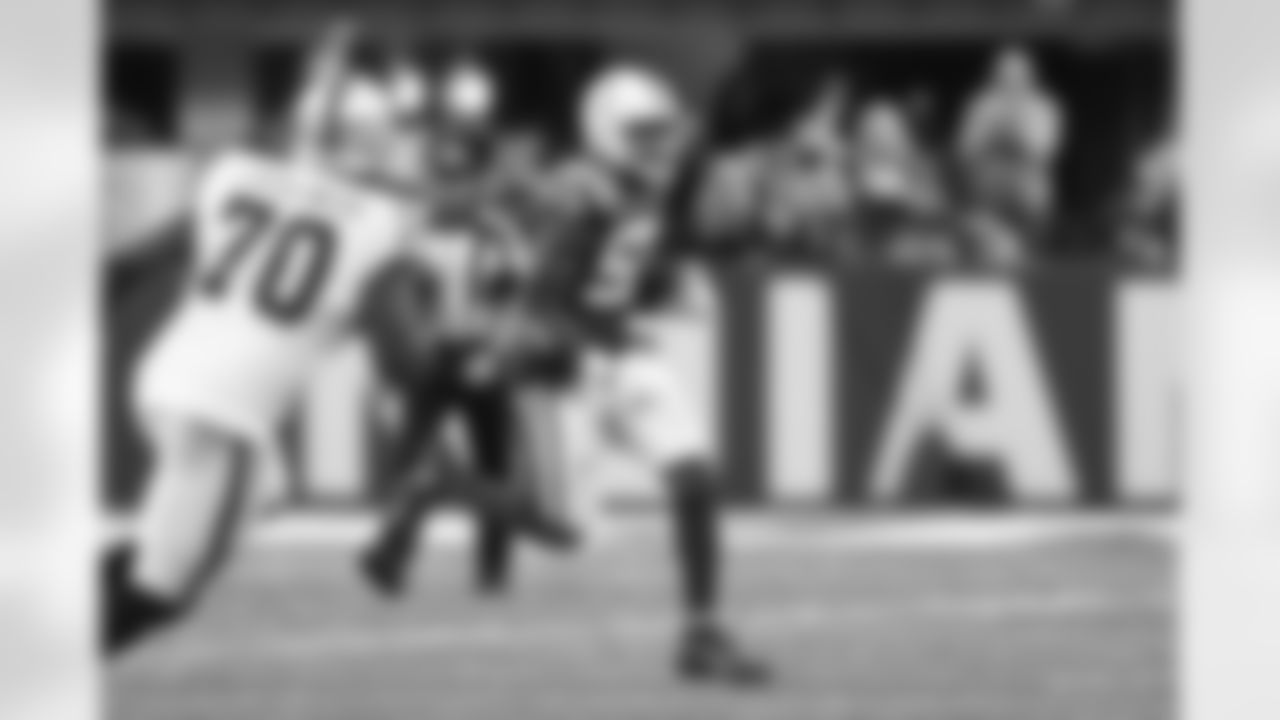 53 LB Darius Leonard