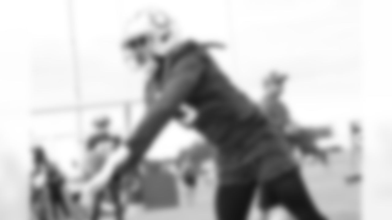5 CB Stephon Gilmore