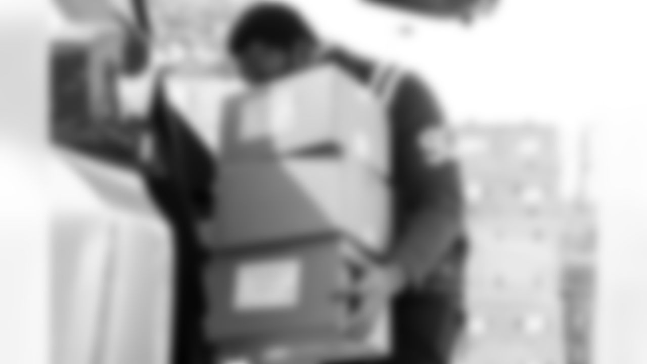 90 DT Grover Stewart