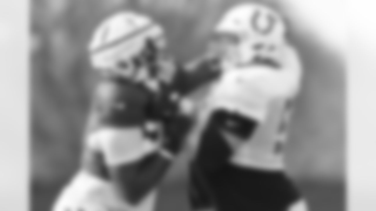 93 DT Eric Johnson, #56 C/G Quenton Nelson