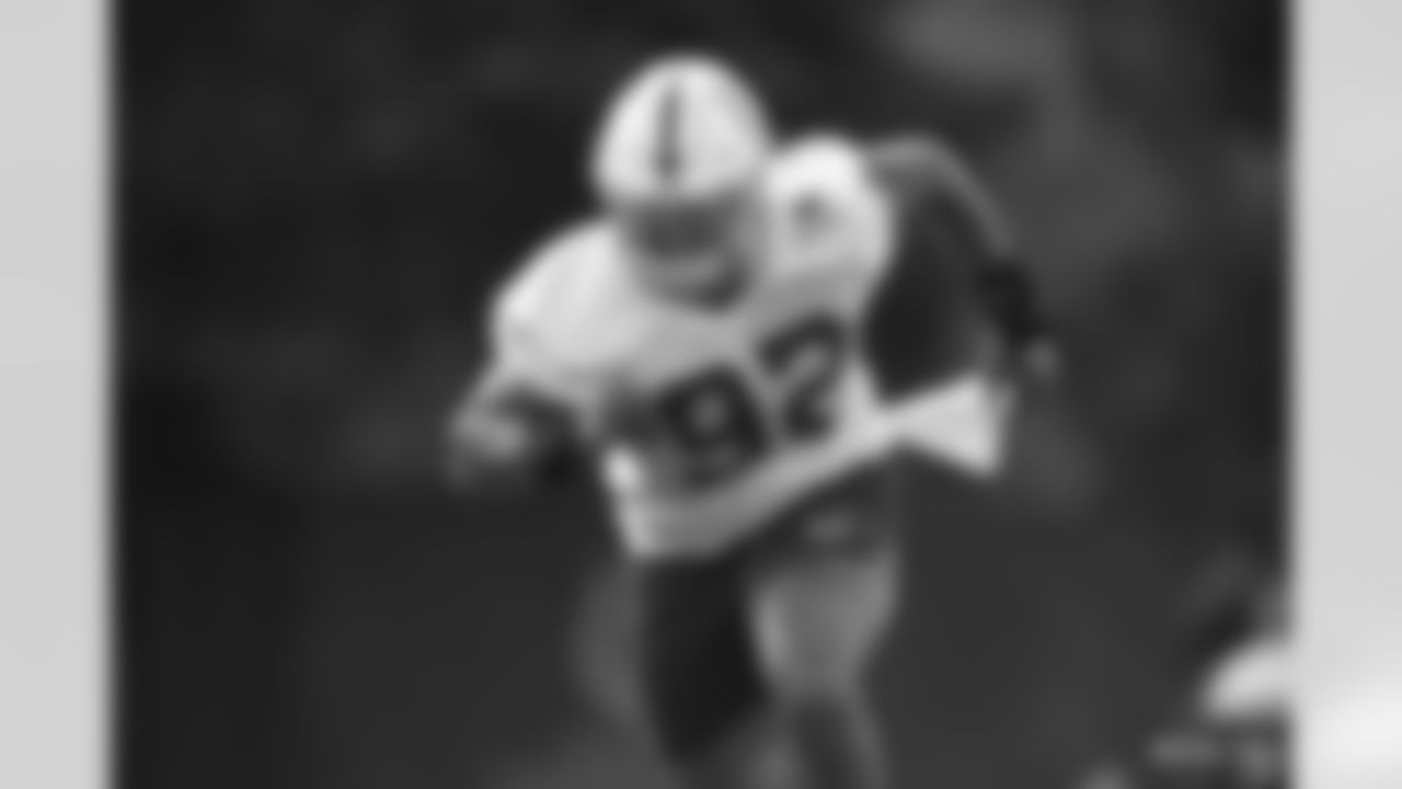 92 DE Kameron Cline
