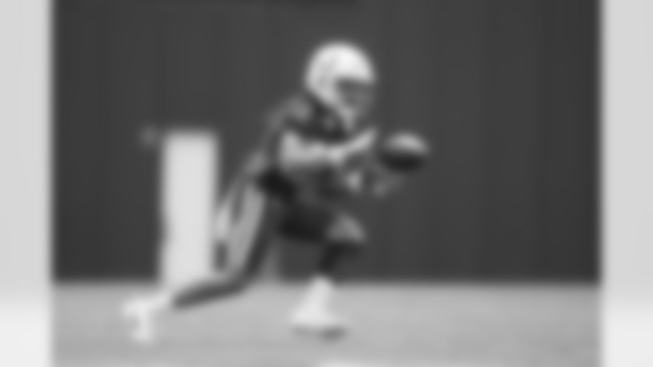 37 CB Cole Coleman
Players train during Phase III OTAs of offseason workouts.
