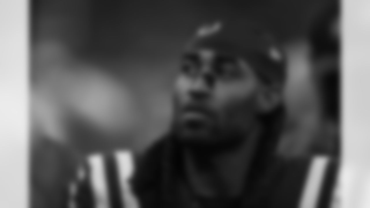 5 CB Stephon Gilmore