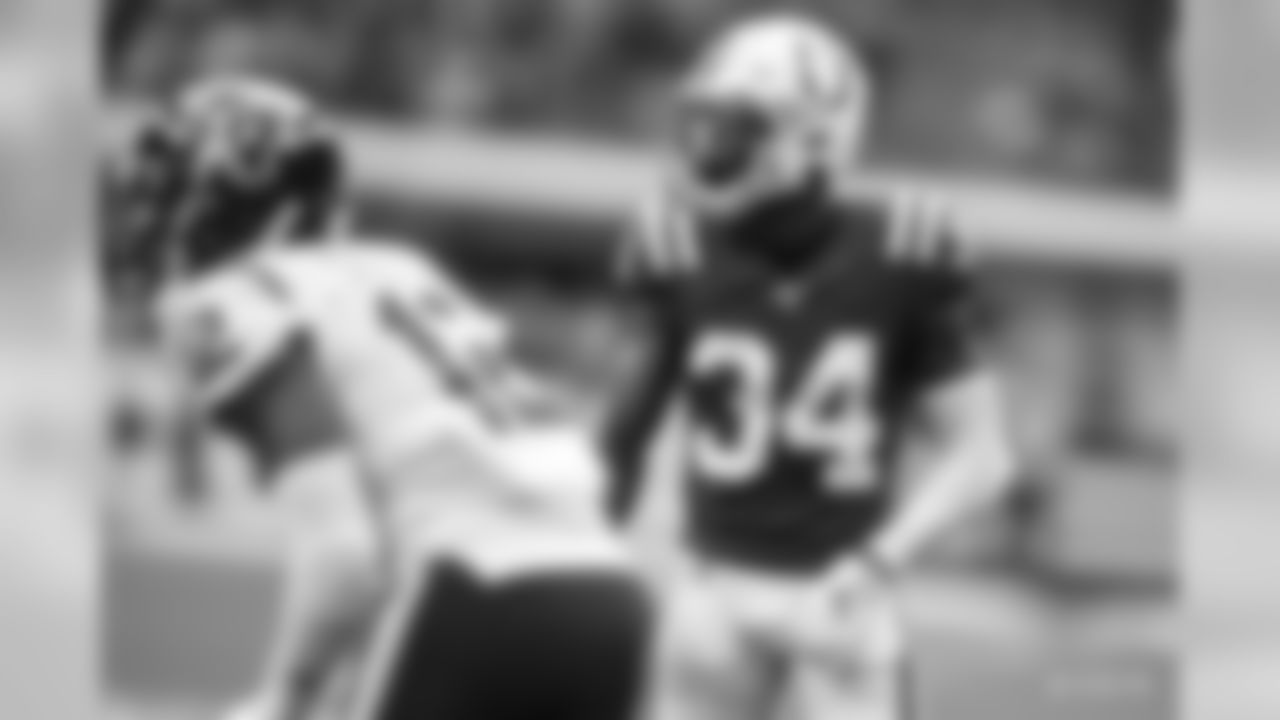 34 cornerback Rock Ya-Sin