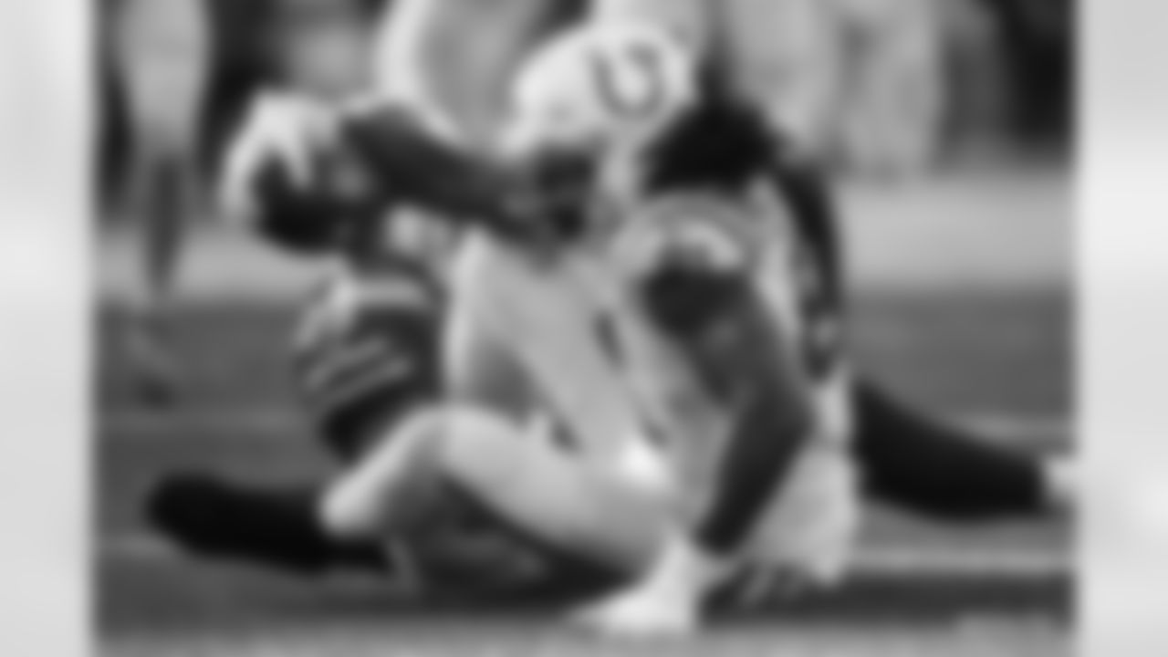 81 TE Mo Alie-Cox