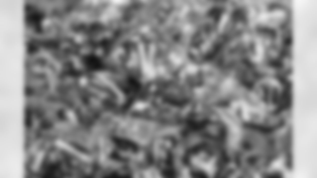 2020_1028_HalloweenDriveThru0023