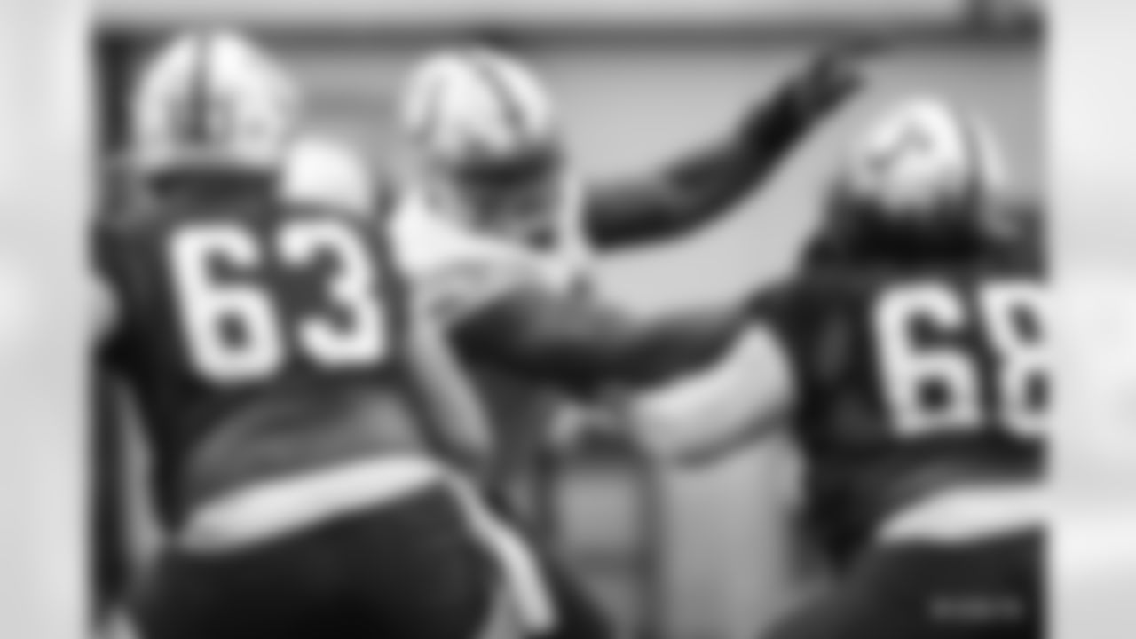 99 DT DeForest Buckner