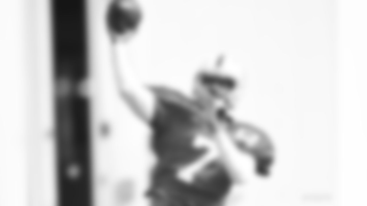 Jacoby Brissett #7 QB 6-4 238lbs 27yrs Exp 5 North Carolina State