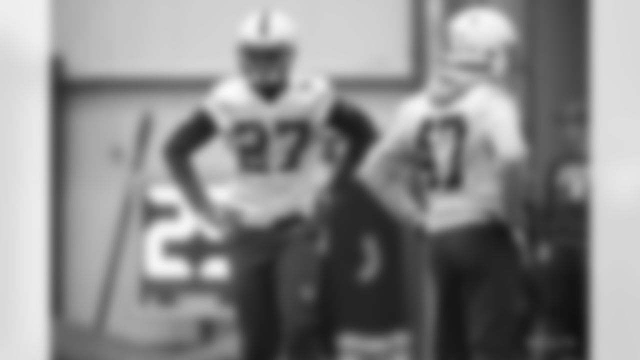 27 CB Xavier Rhodes