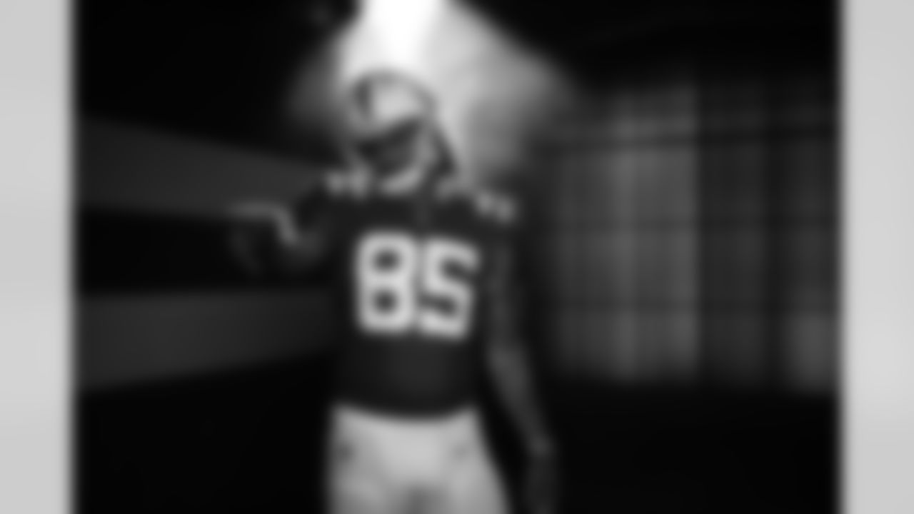 85 TE Andrew Ogletree