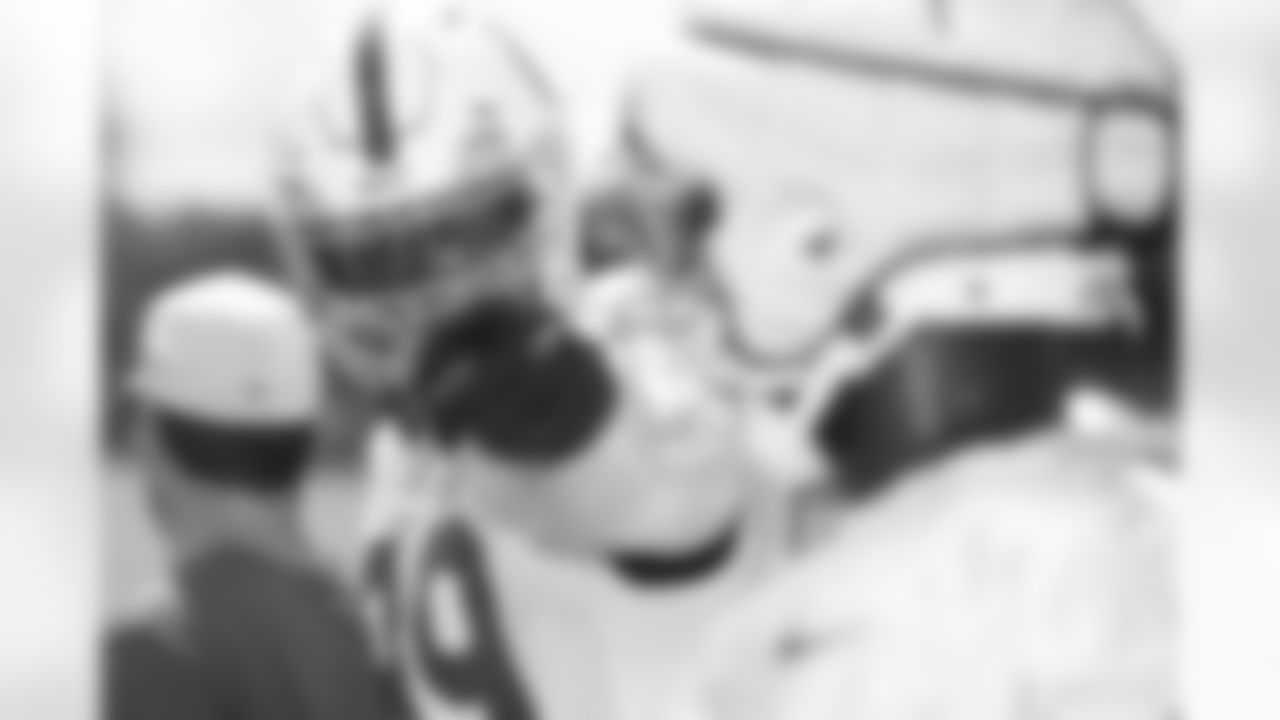 99 DT DeForest Buckner