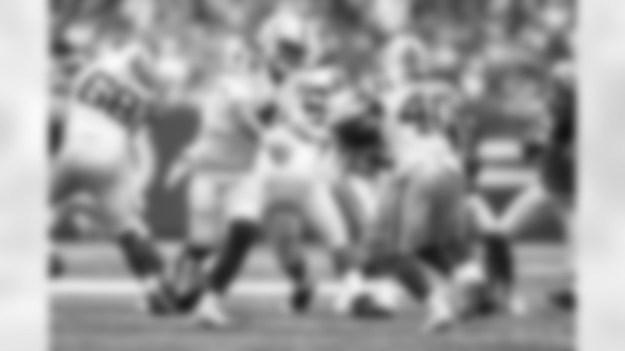 4 Sam Ehlinger, #40 RB Darius Anderson