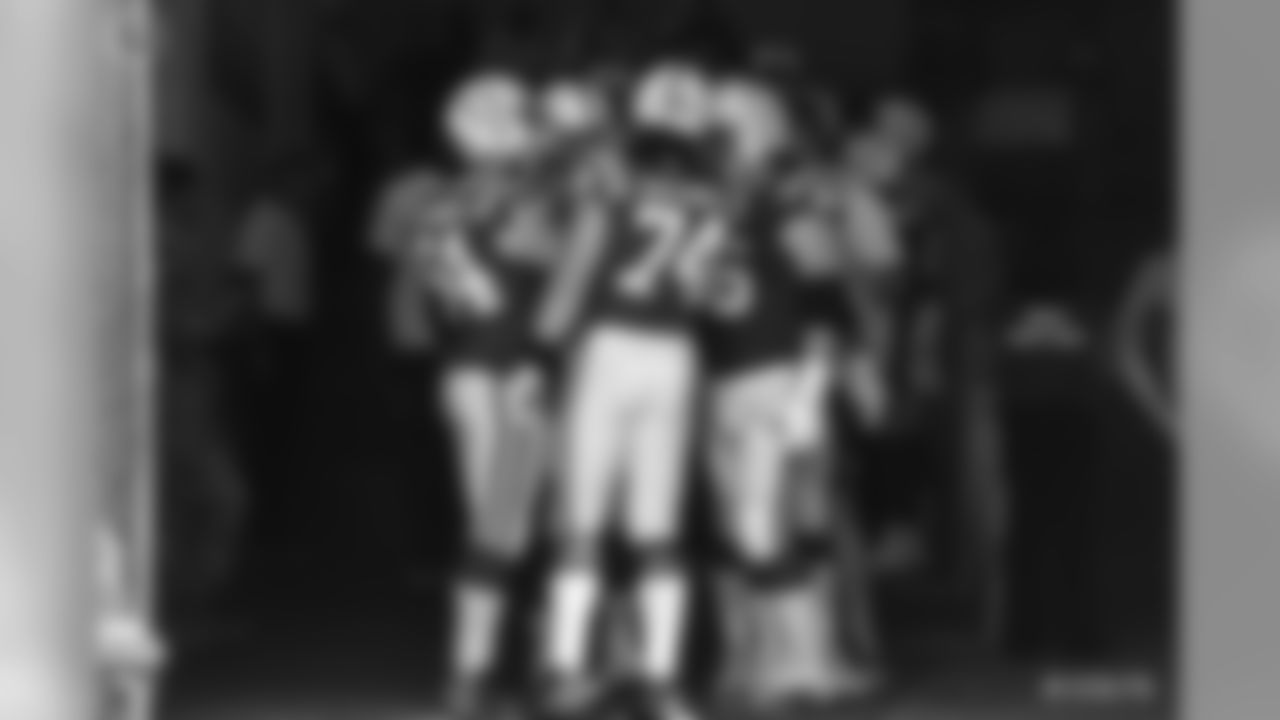 74 tackle Anthony Castonzo