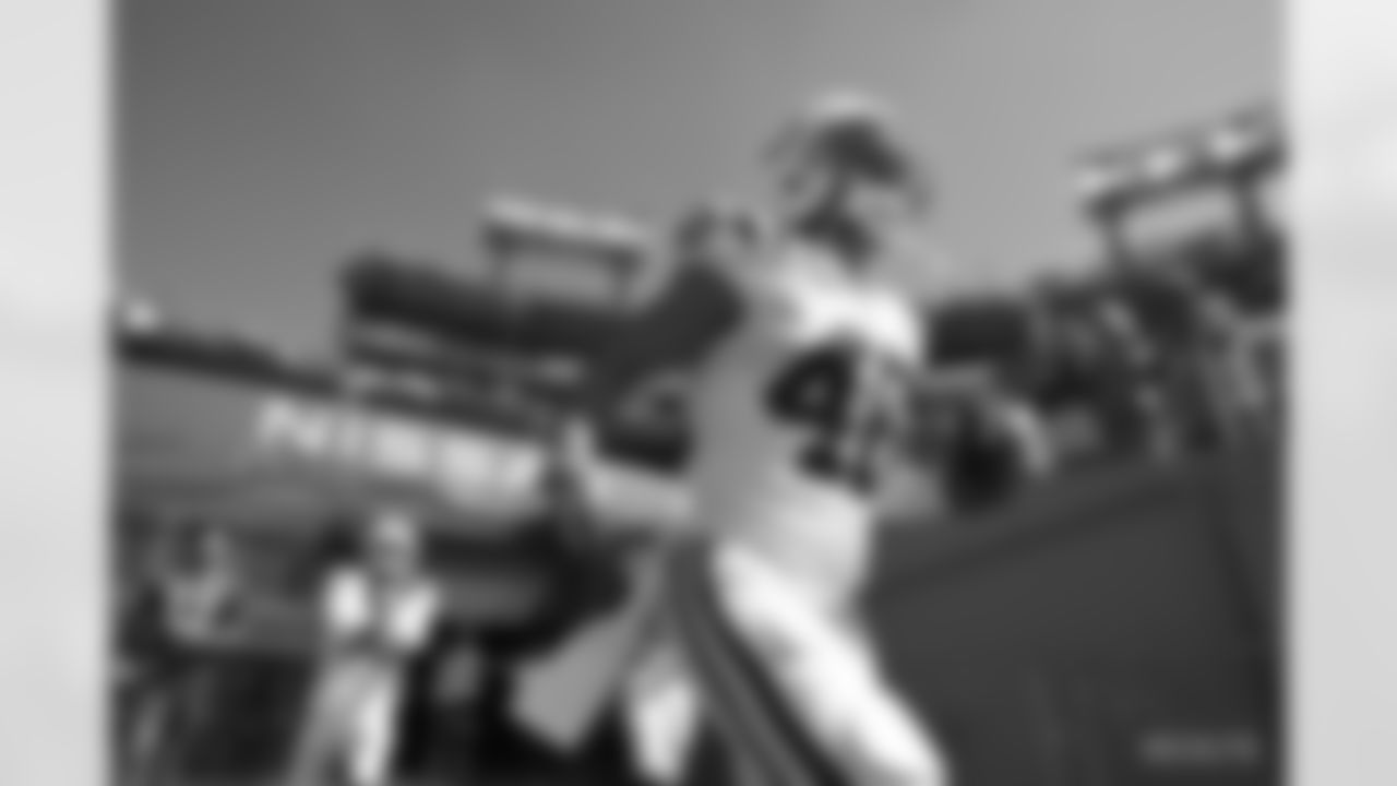 42 DB Andrew Sendejo