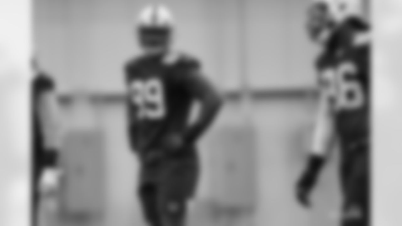 99 DT DeForest Buckner