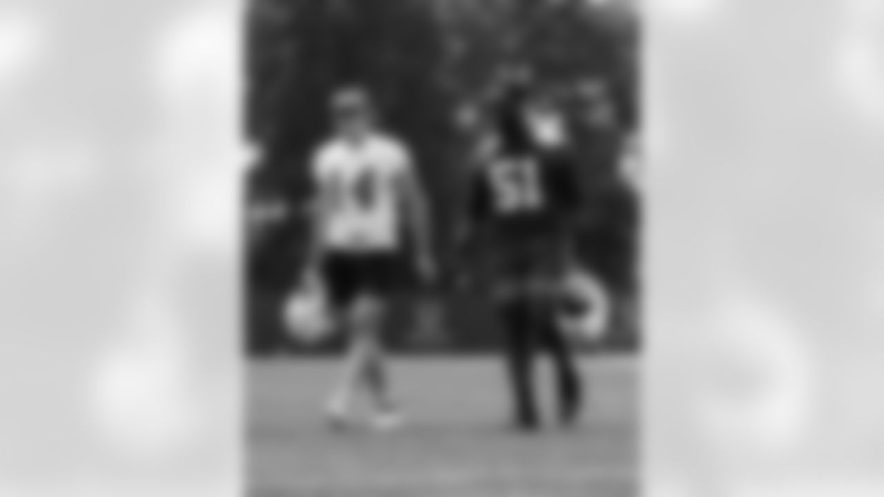 14 WR Alec Pierce, 51 DE Kwity Paye,
Players train during Phase III OTAs of offseason workouts.