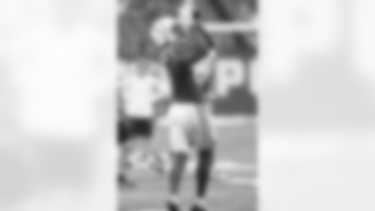 1002_TEN_Pregame_018