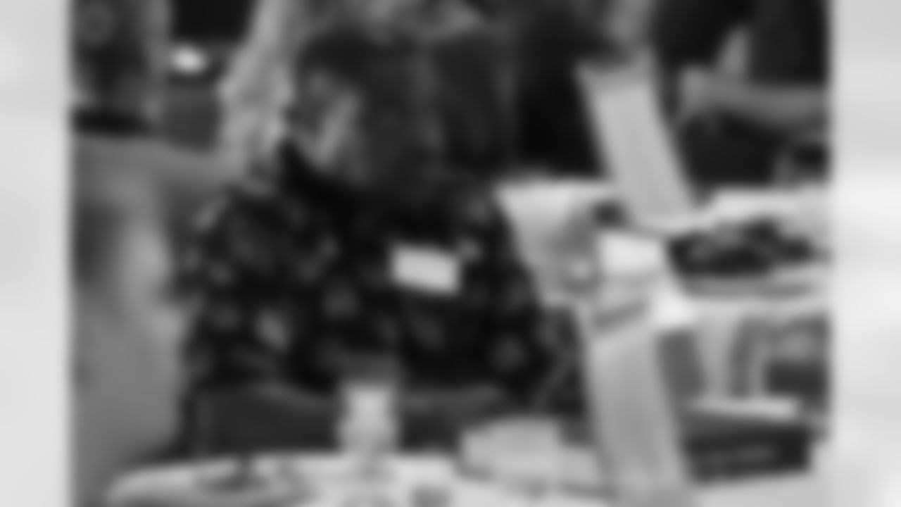2018_0724_SuiteHolderLuncheon_0394