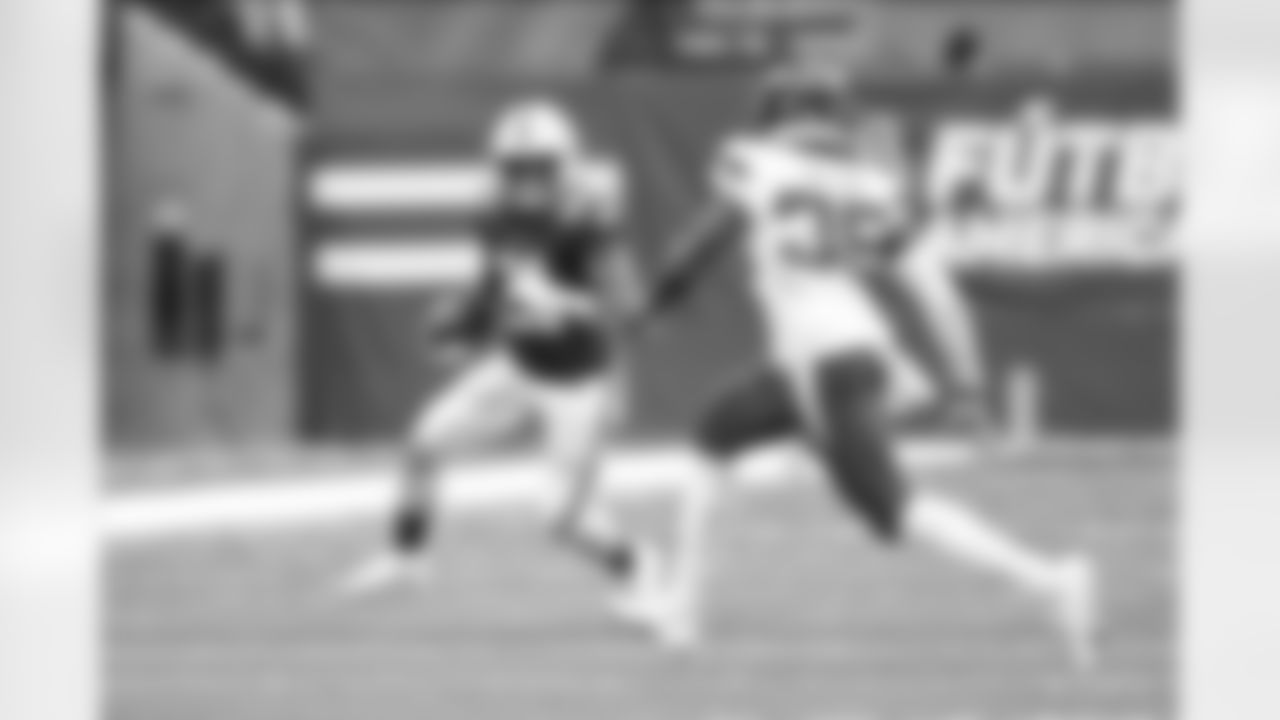 21 RB Nyheim Hines