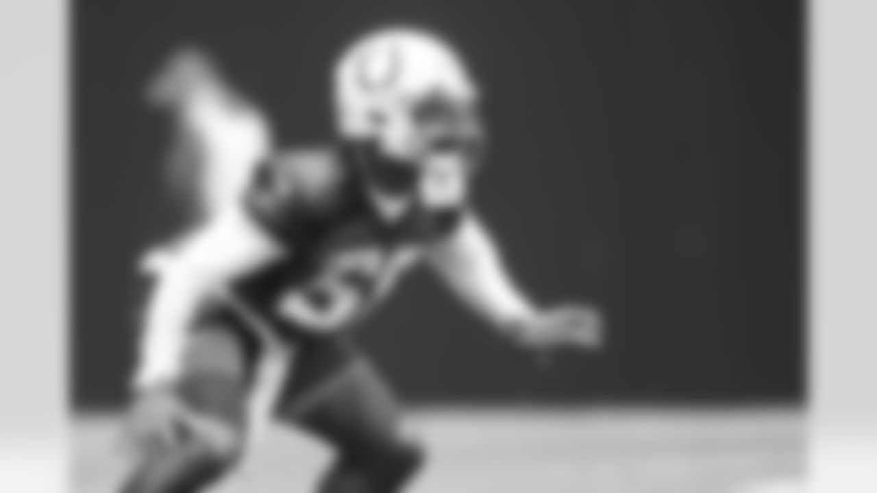 58 LB Donavan Mutin
Players train during Phase III of offseason workouts.