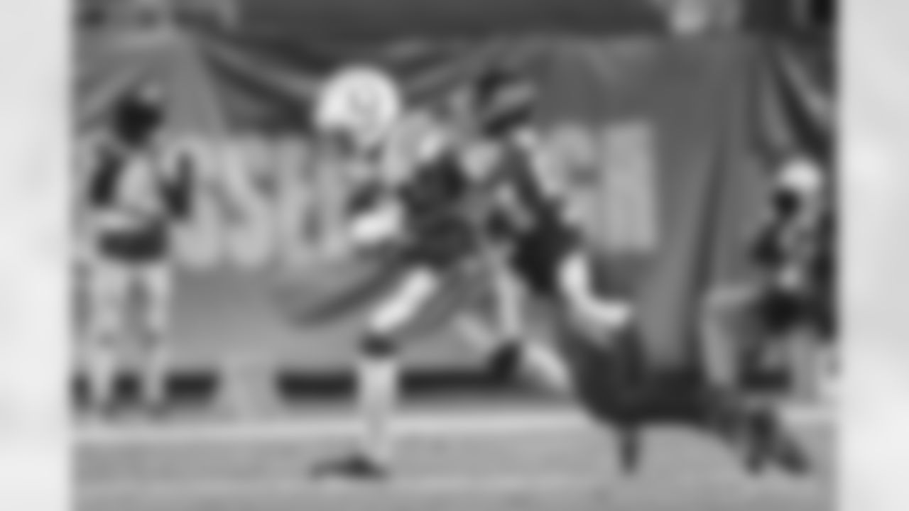 14 WR Zach Pascal