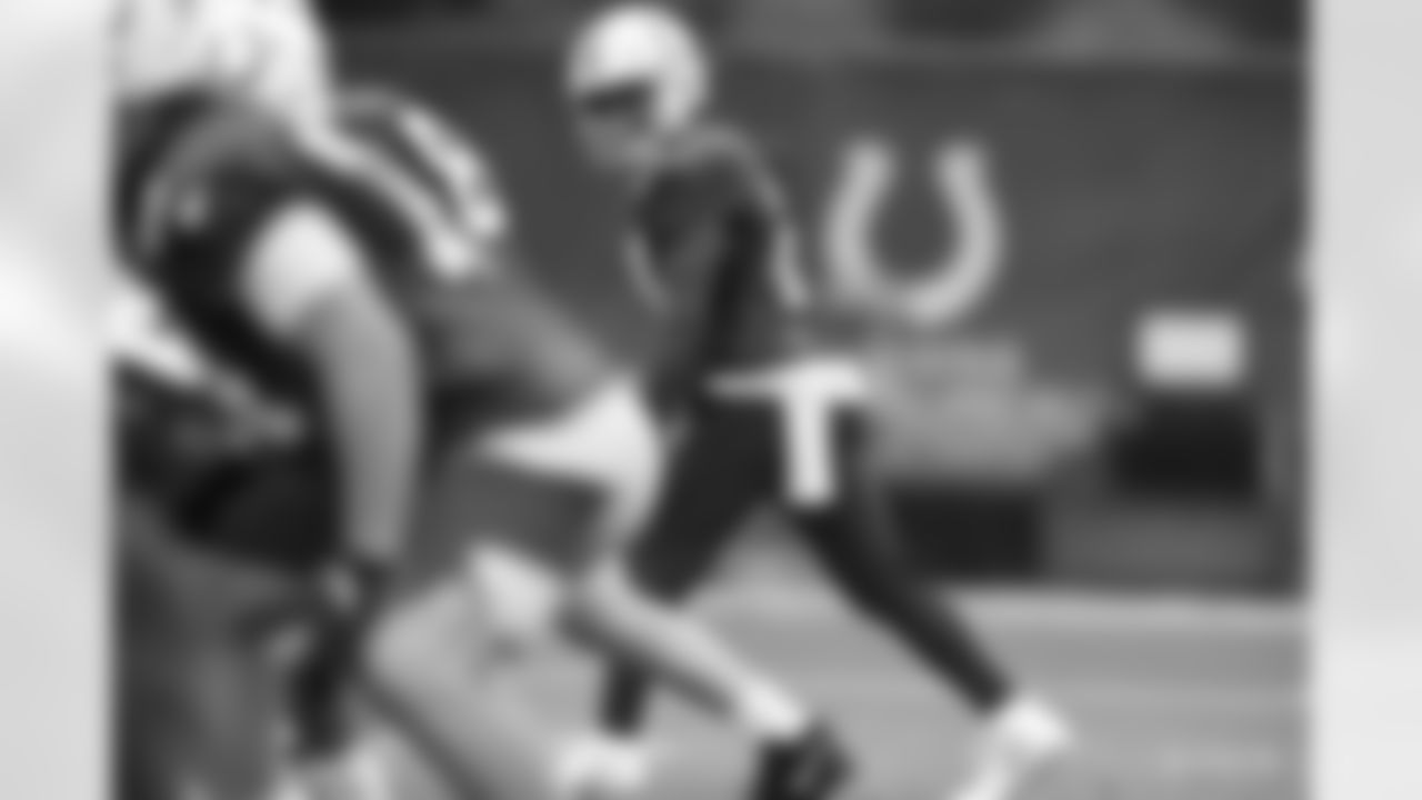 21 RB Nyheim Hines