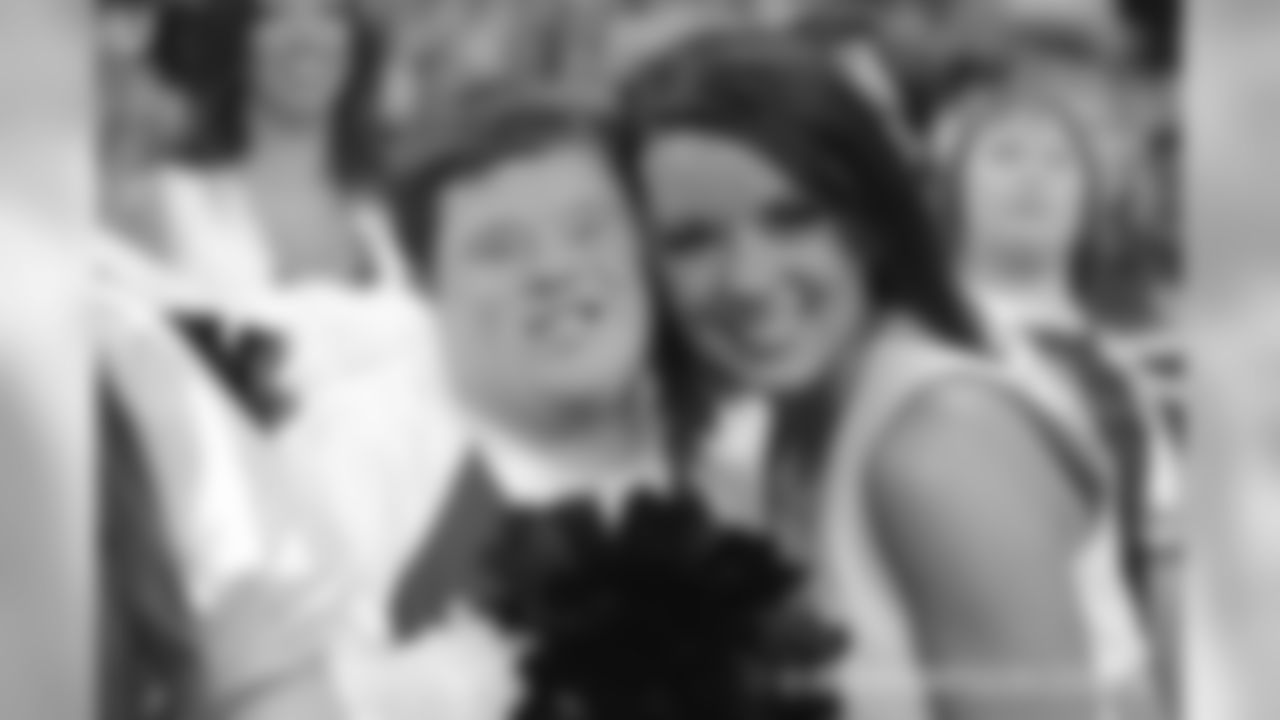 2018_1010_35yrsColtsCheer_0077