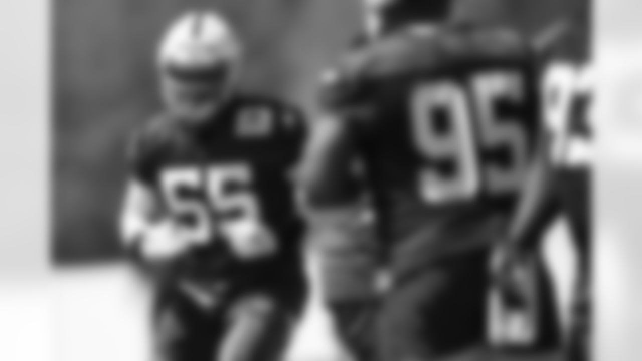 55 DE Khalid Kareem
Players practice during voluntary minicamp offseason workouts.