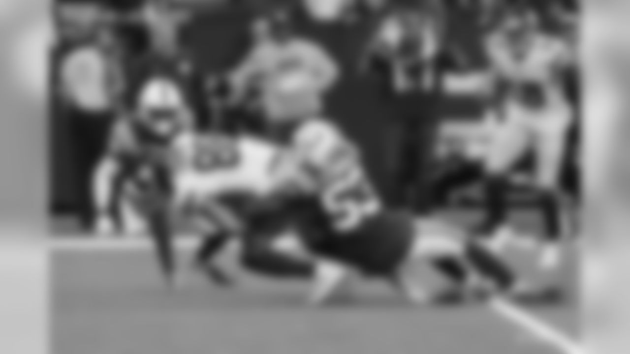 Darius Leonard, linebacker (second-round [36th-overall] pick): In 2018, Leonard started 15 games and led the league with 163 tackles (111 solo), 7.0 sacks, 12.0 tackles for loss, two interceptions, eight passes defensed, four forced fumbles and two fumble recoveries. He became the first rookie to lead the league in tackles since Luke Kuechly in 2012. Leonard was named Associated Press First-Team All-Pro. Him and Quenton Nelson joined Alan Ameche (1955), Milt Davis (1957) and Edgerrin James (1999) as the only Colts rookies to be selected AP First-Team All-Pro. Leonard was also named AP Defensive Rookie of the Year, becoming just the third player in team history to win the award, joining Vernon Maxwell (1983) and Duane Bickett (1985).