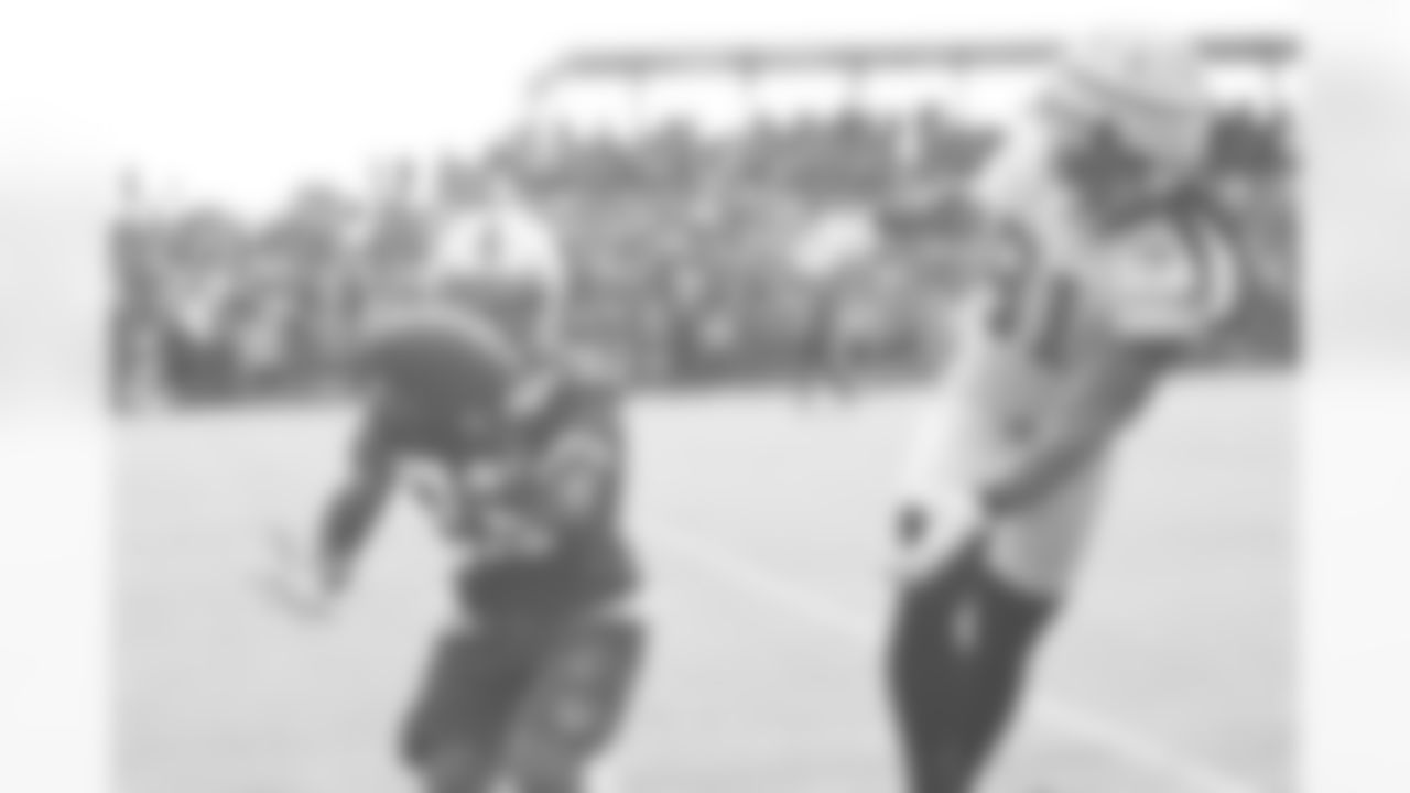 25 CB Rodney Thomas II, #81 TE Mo Alie-Cox