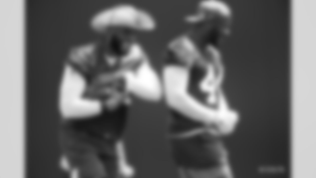 53 LB Darius Leonard, #44 LB Zaire Franklin