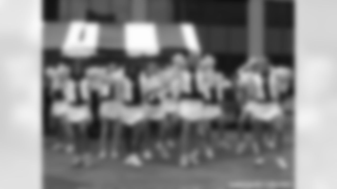 Junior Cheerleaders