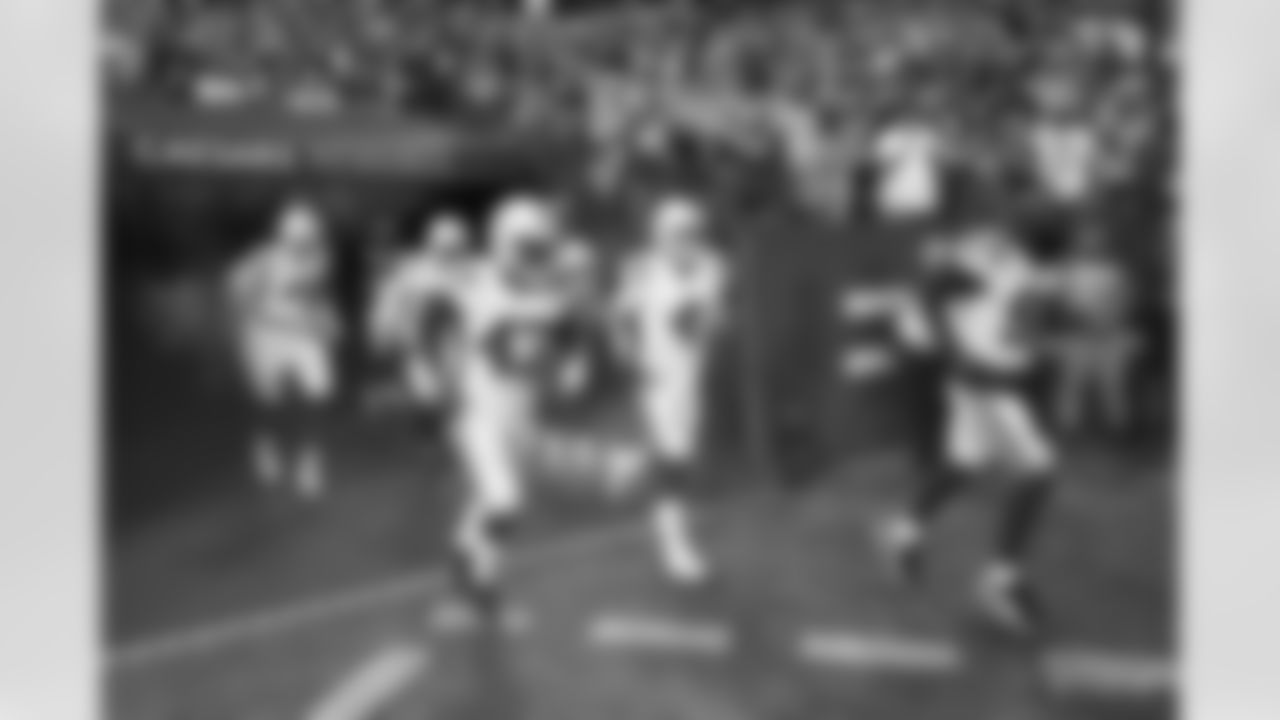 43 RB Ty'Son Williams, #4 QB Sam Ehlinger, #91 DE Yannick Ngakoue
