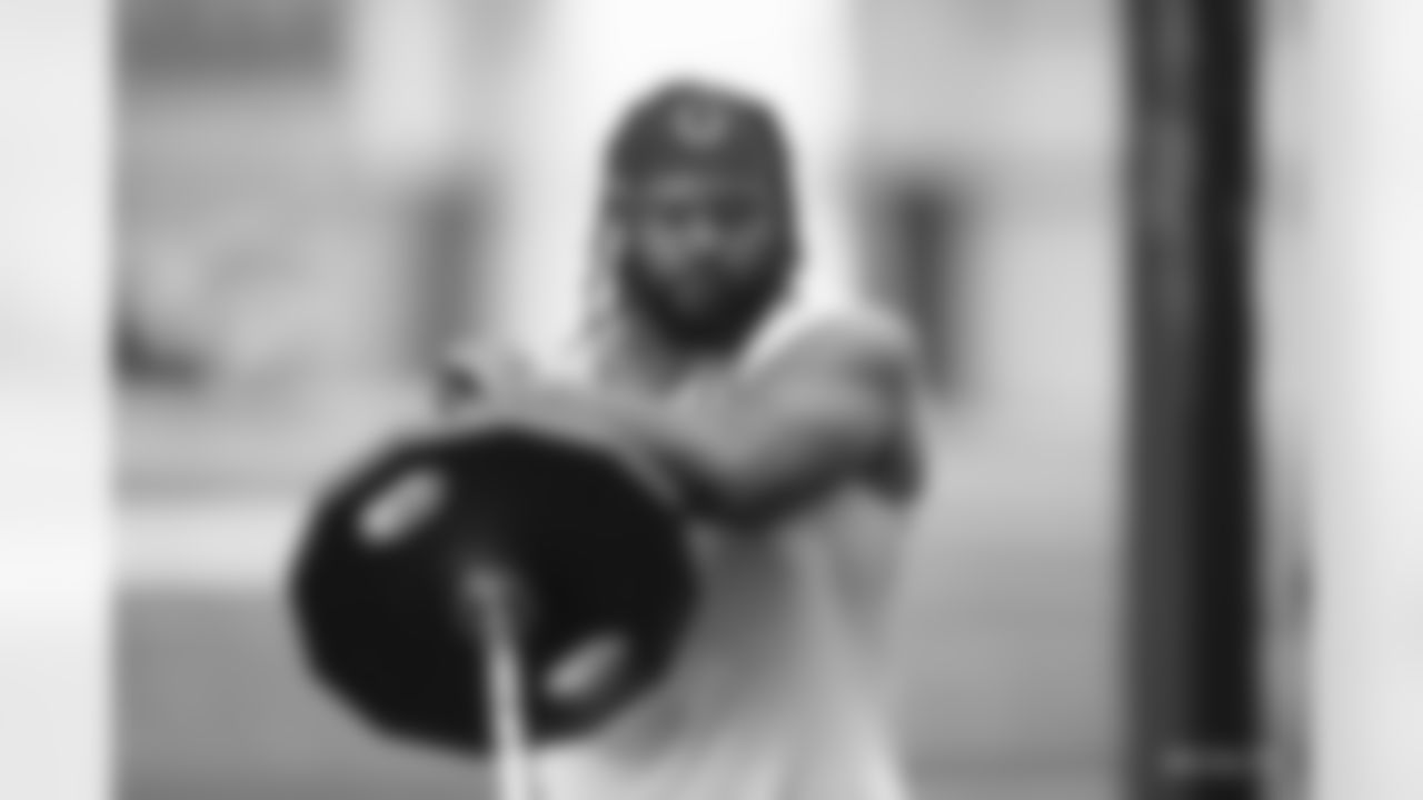 95 DT Taylor Stallworth