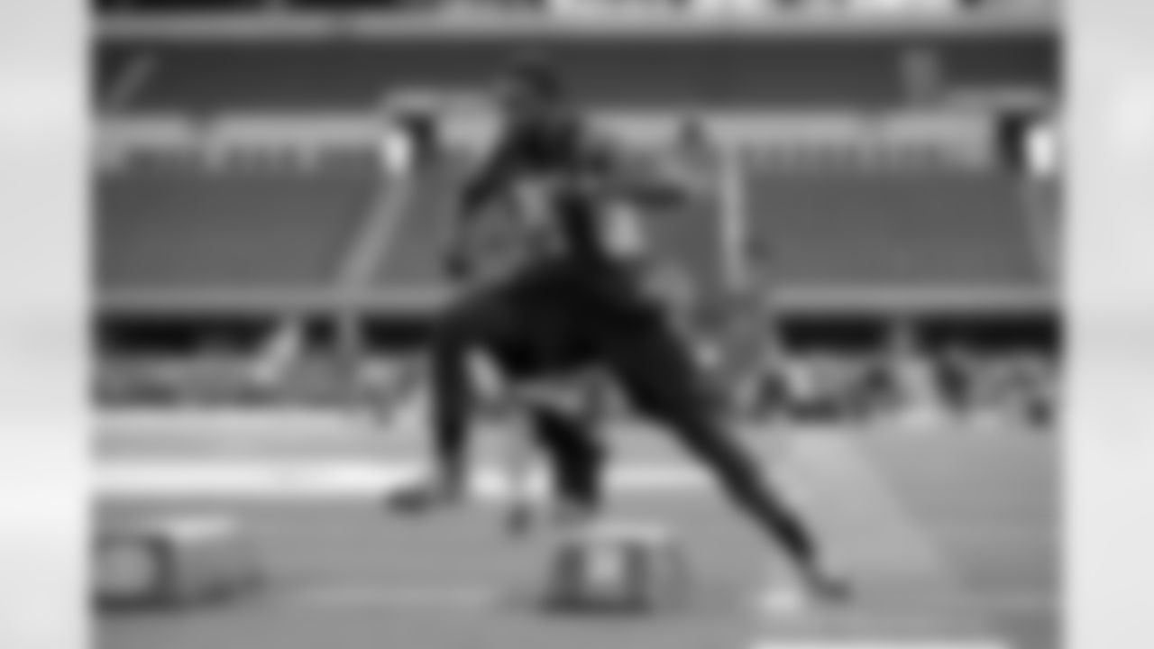 19 Reggie Ragland LB SR - Alabama