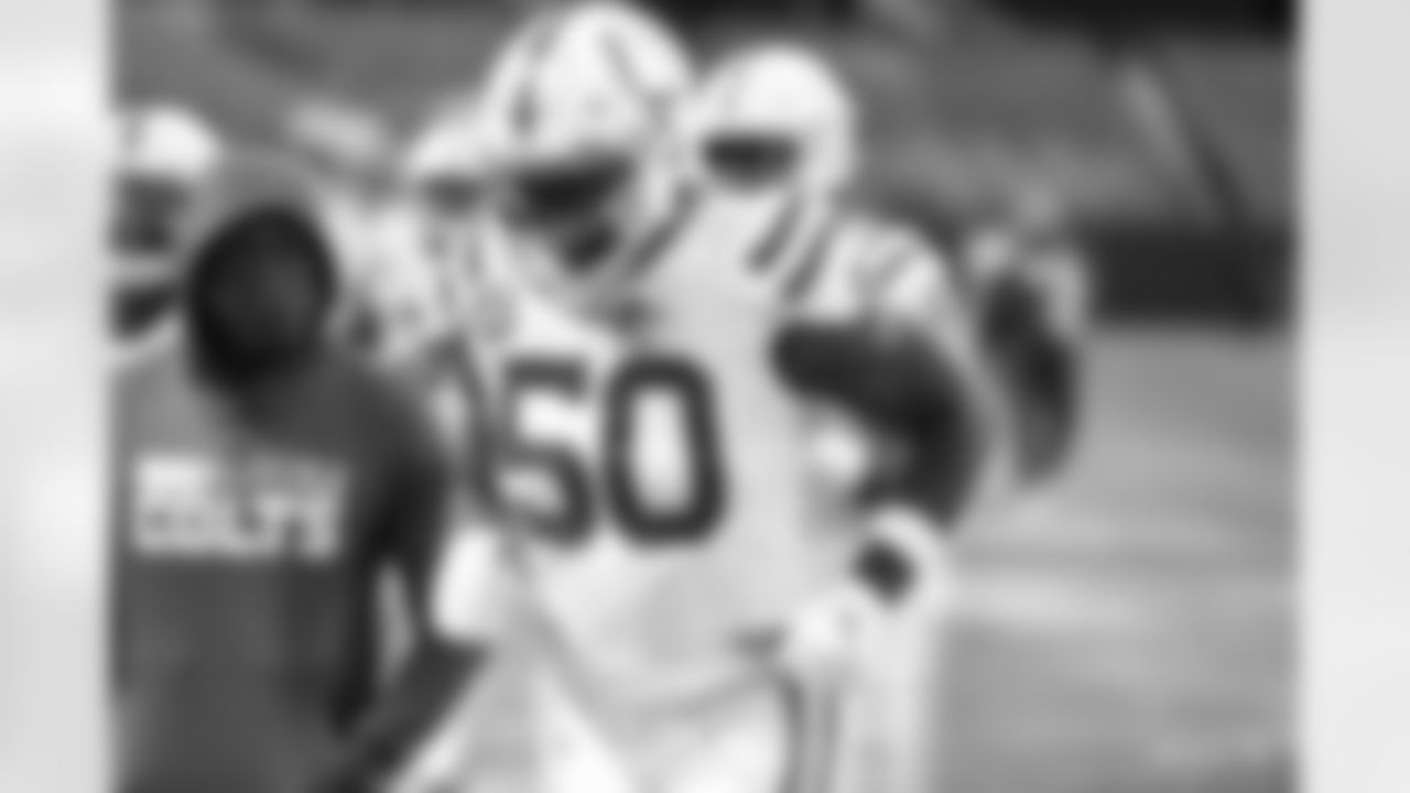 50 DE Justin Houston