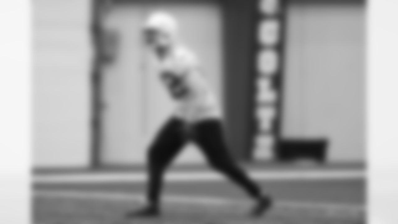 42 DB Andrew Sendejo