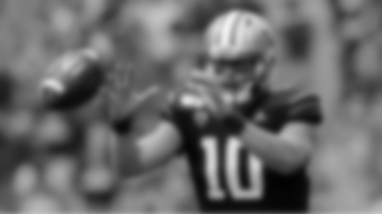 Washington quarterback Jacob Eason in action against Eastern Washington in an NCAA college football game Saturday, Aug. 31, 2019, in Seattle. (AP Photo/Elaine Thompson)